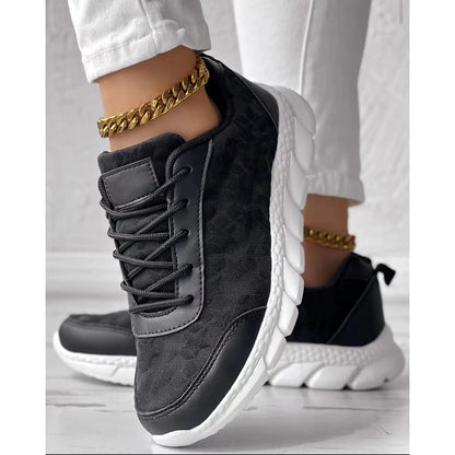Women Star Pattern Lace-up Breathable Sneakers Daily Casual Round Toe White Sports Shoes Running Shoes
