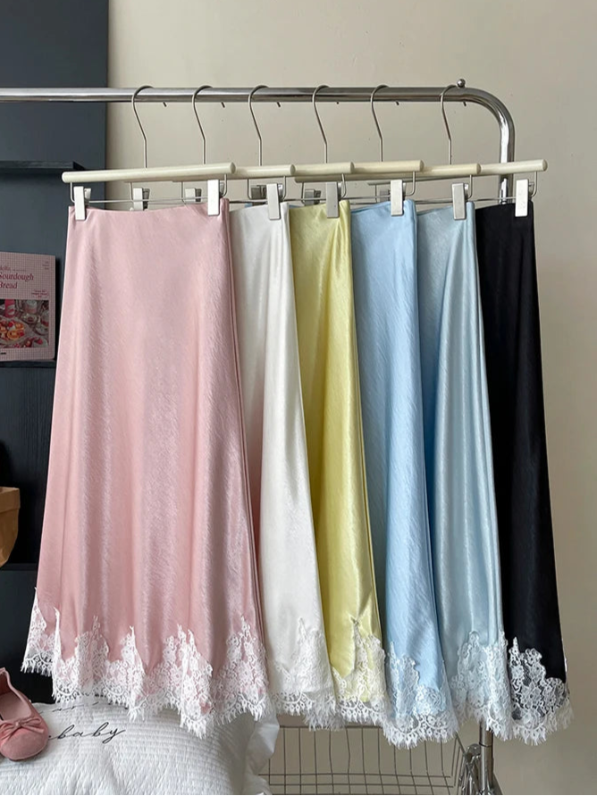 Satin Skirt With Lace Trim Patchwork Pack Hip Long A-line Skirt