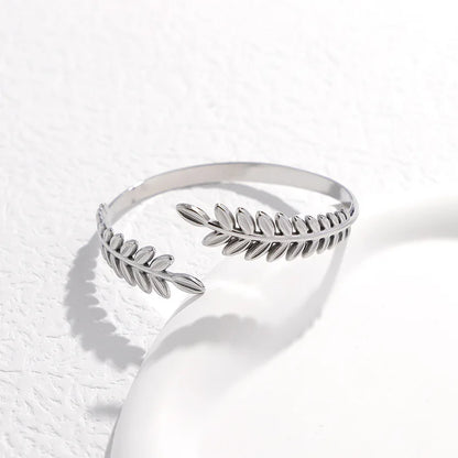 Round Chain Charms Cuff Bracelet For Women