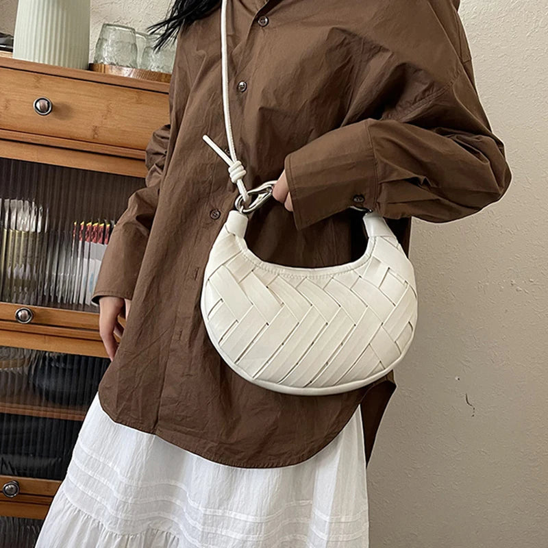 Woven Bird's Nest Bag Brand Creative Design Dumpling Shape Comfortable Fabric Commuter Shoulder Messenger Bag