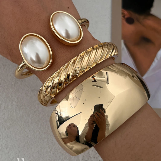 Exaggerated Punk Smooth Heavy Metal Chunky Bangles for Women