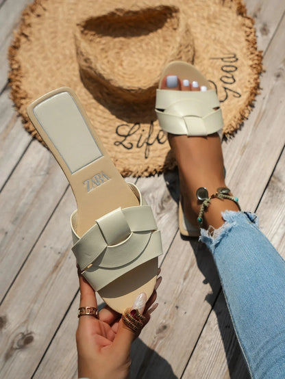 Flat Sandals Low Heel Comfortable Slippers Sexy Peep Toe Shoes Luxurious Outdoor Beach Sandals