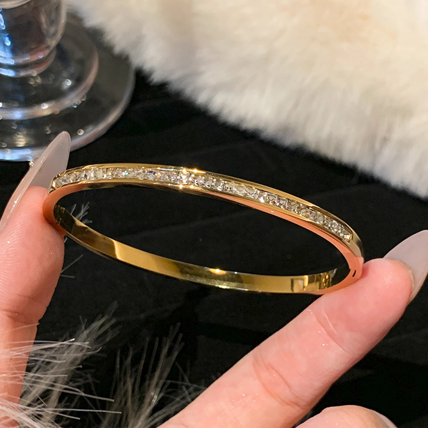Titanium Steel Gold Bracelet, Fashionable Classic Style, Stainless Steel Bracelet -1pc