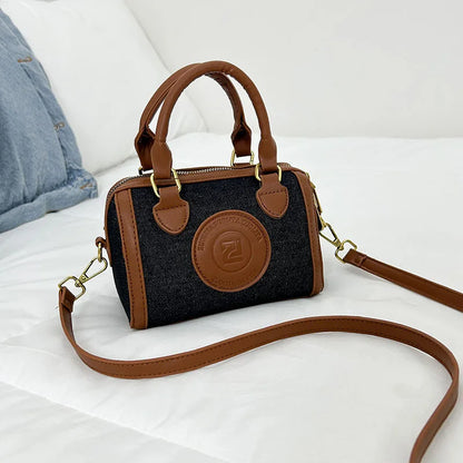 Summer Women's Canvas Bag - Niche Pillow Design, Fashionable for Commuting, Versatile Handbag