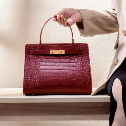 Luxurious Large Capacity Crossbody Handbag for Women Stylish Shoulder Bag