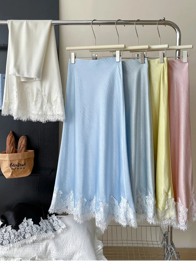 Satin Skirt With Lace Trim Patchwork Pack Hip Long A-line Skirt
