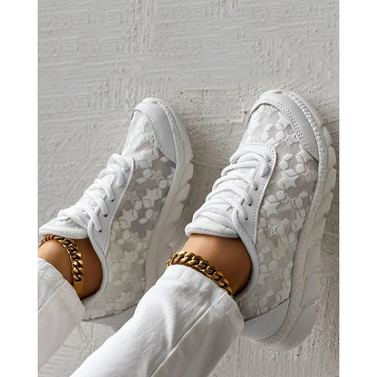 Women Star Pattern Lace-up Breathable Sneakers Daily Casual Round Toe White Sports Shoes Running Shoes