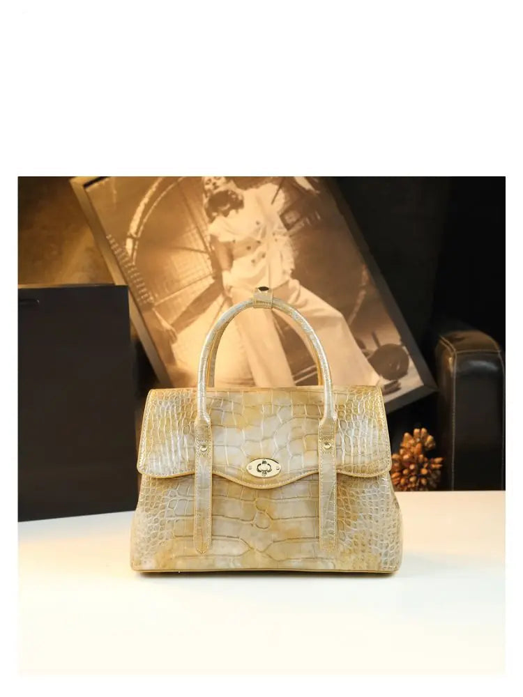 Luxury Designer Brand New High Quality Cowhide Large Capacity Crossbody Bag