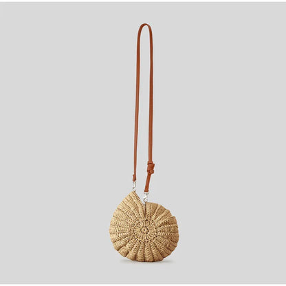 Luxury Hand-woven Shell Bag Women Seaside Conch Shell Messenger Bag