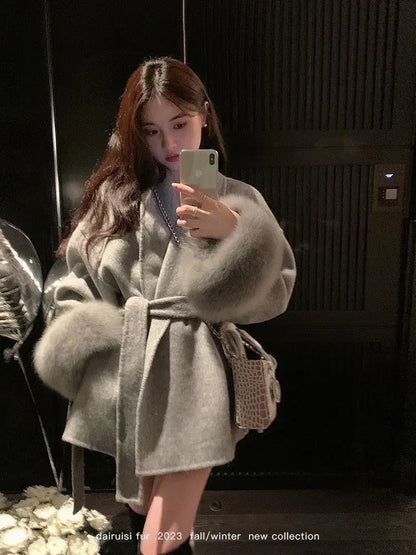 Women Versatile Tweed Cape Coat Belted fox fur Blends Coat for Women
