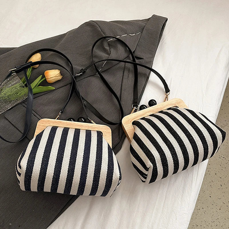 Retro Striped Wooden Clip Shell Bags for Women Messenger Bag Black and white