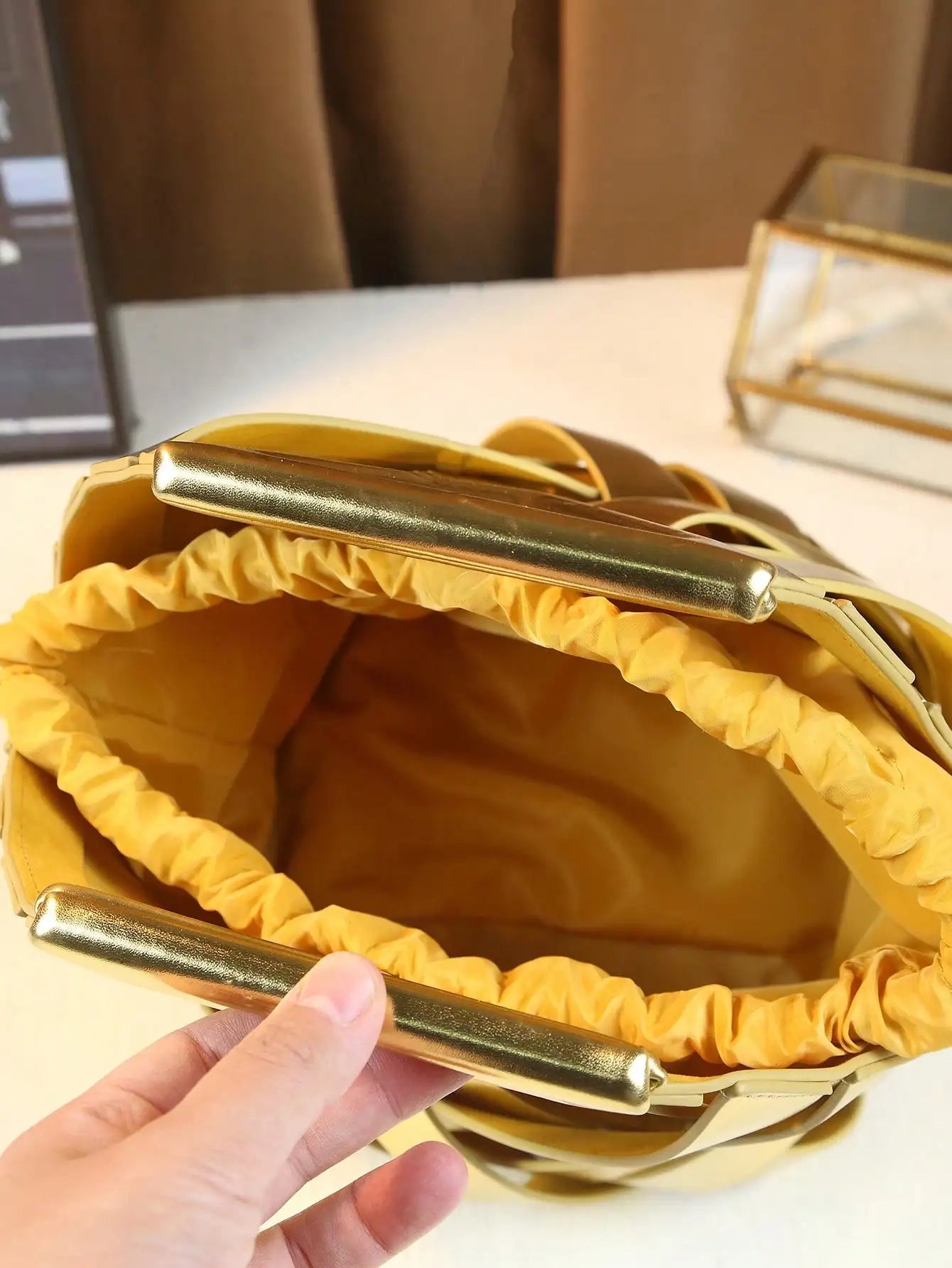 Woven Design Women Handbag, Tote Basket Bag, High-End Inverted Triangle Shaped Handbag