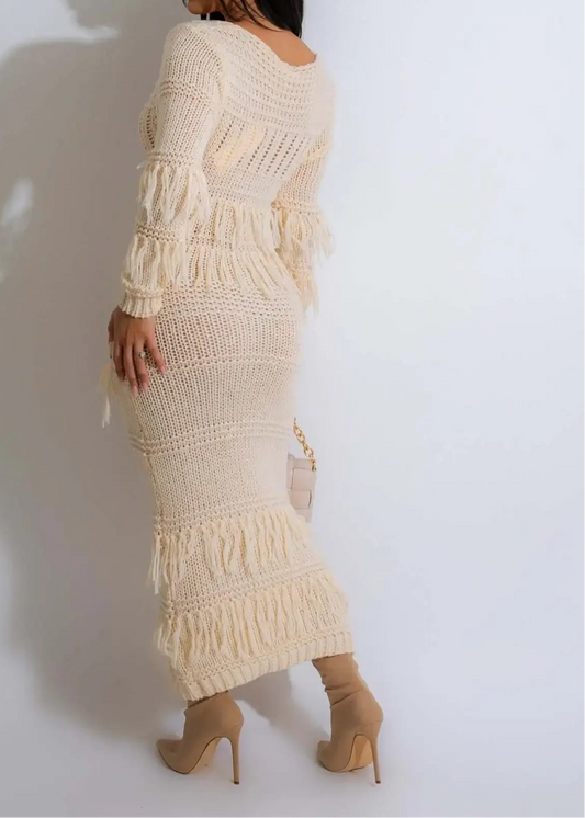 Women Knit Tassel Midi Dress Round Neck Full Sleeve Midi Dress