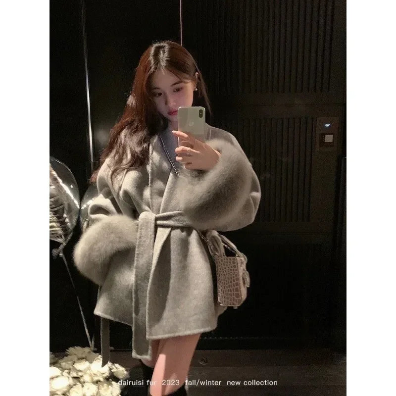 Women Versatile Tweed Cape Coat Belted fox fur Blends Coat for Women