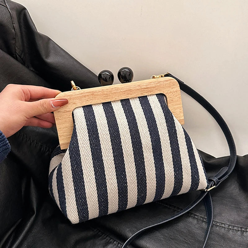 Retro Striped Wooden Clip Shell Bags for Women Messenger Bag Black and white