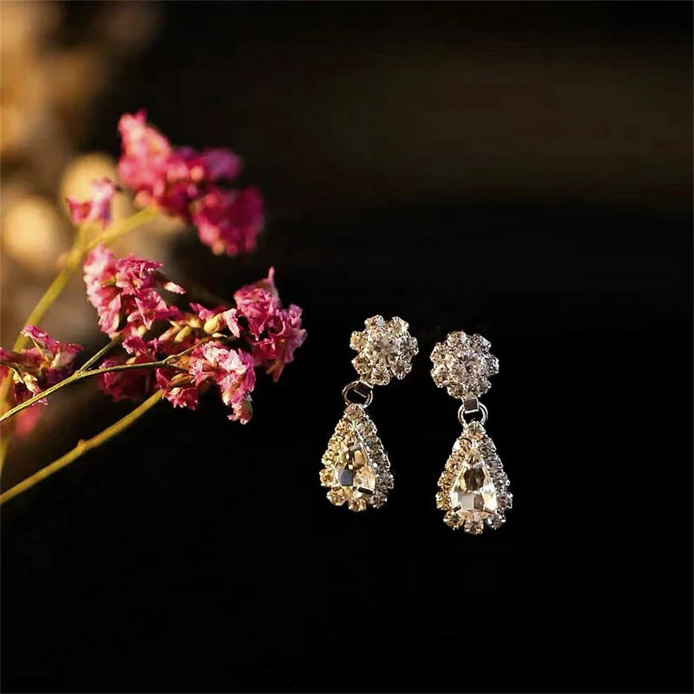 V-shaped Luxurious Necklace Inlaid Rhinestone Jewelry Sets for Women